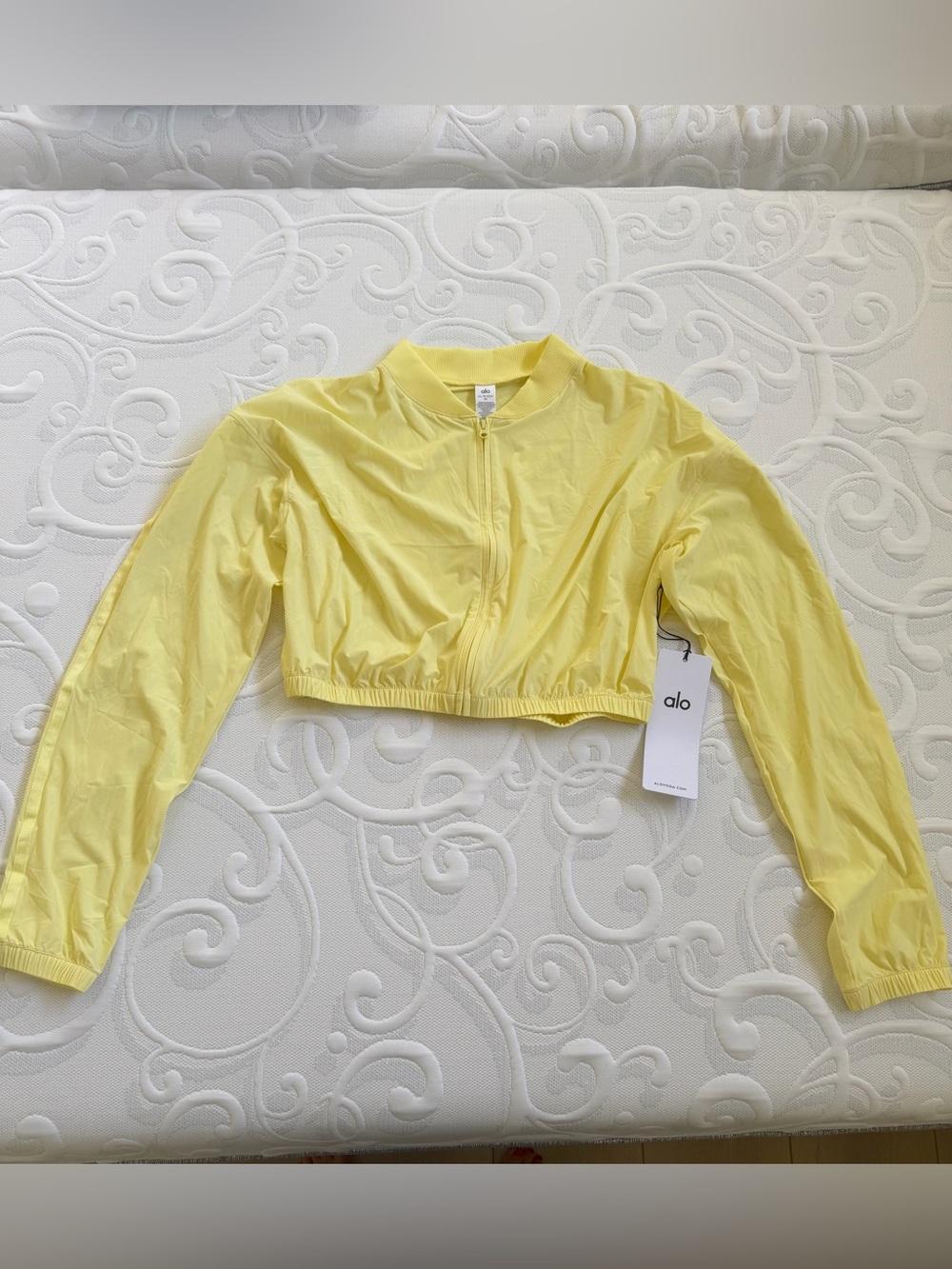 ALO Yoga Sunshine Cropped Full-Zip Cover-Up